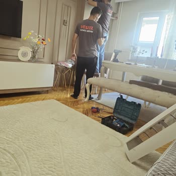 Vestel Klimada Parça Kırılması Ve Sürekli Arıza, Acil Değişim İsteği