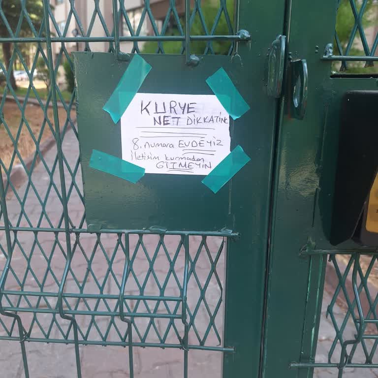 Kuryenet Teslimat Hatası Anneannemin Banka Kartını Geciktiriyor
