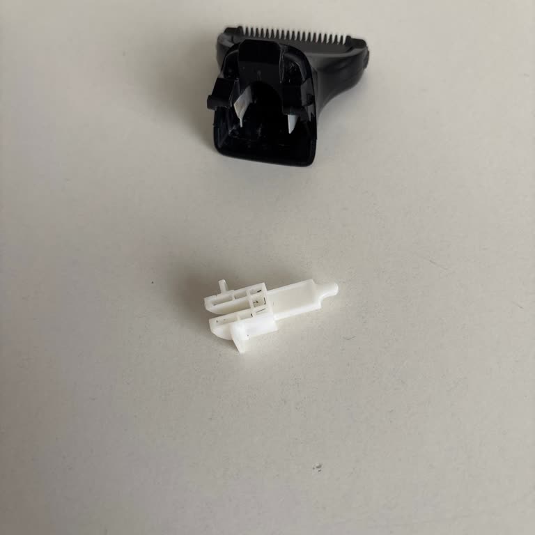 Philips MG 7715 Tıraş Makinesinin Kırılan Başlığına Yedek Parça Ve Destek İsteği