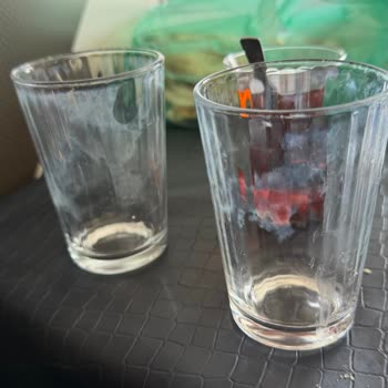 Arçelik Bulaşık Makinesi Çizik Ve Lekeli Bardaklar Bırakıyor, Canlı Destek Yok