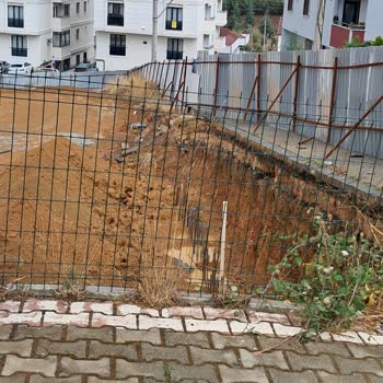 İnşaat Çalışması Altyapıyı Kopardı Ve TTNET Yardımsız