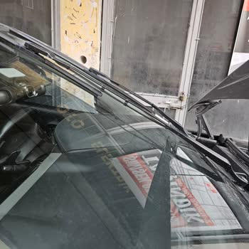 Otokoç Gebze Servisinde Silecek Hortumu Klipsinin Eksik Bırakılması Ve Sorumluluk Reddi
