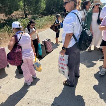 Çanakkale Truva Otobüsünde Arıza, Bilgi Eksikliği Ve Kaba Personel Üslubu