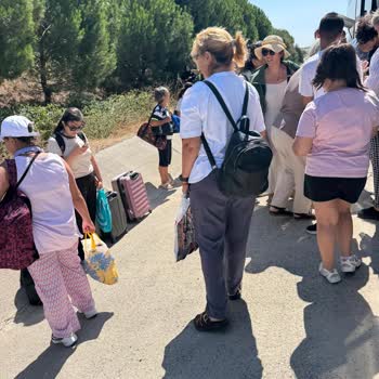 Çanakkale Truva Otobüsünde Arıza, Bilgi Eksikliği Ve Kaba Personel Üslubu
