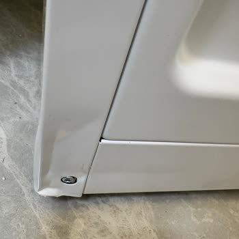 Bosch Buzdolabının Kırık Kapakları İçin Ücret Talebi Ve Sorumluluk Reddi