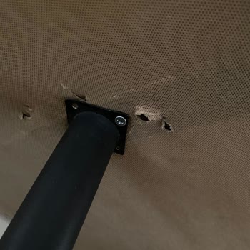 Rapsodi Kanepe Teslimatında Kırık Ayak Ve Yırtık Kumaş Değişim Talebi