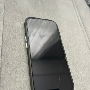 Media Markt'tan Zorla Satılan Ek Hizmetler Ve Ayıplı Ekran Koruyucu İçin İade Talebi