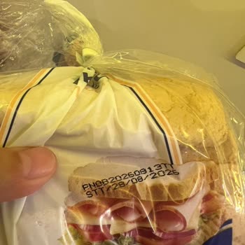 Metro Market Tost Ekmeğinde Küflenme Ve İnceleme Talebi