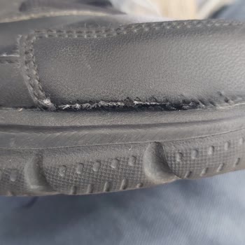 Skechers Ayakkabısında Altı Ayda Dikiş Açılması Ve Olumsuz İnceleme Sonucu: Değişim Ve İade Talebi