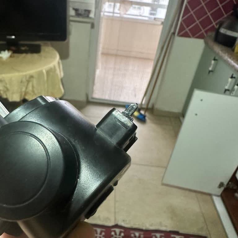 Süt Haznesi Dişi Kırıldı Sütlü Kahve Fonksiyonu Kullanılamaz