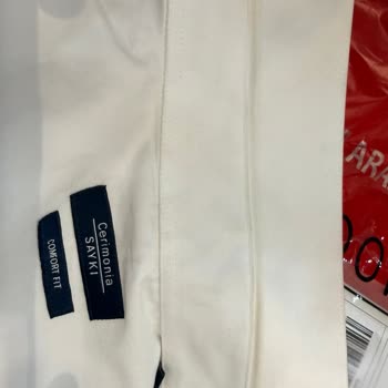 Damatlıkta Lekeli Gömlek Ve Ütüsüz Pantolon Teslimatı