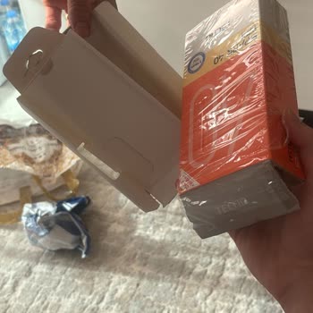 Kırılmaz Etiketi Koyulan Gönderide Cihaz Ve Kulaklık Hasar Aldı