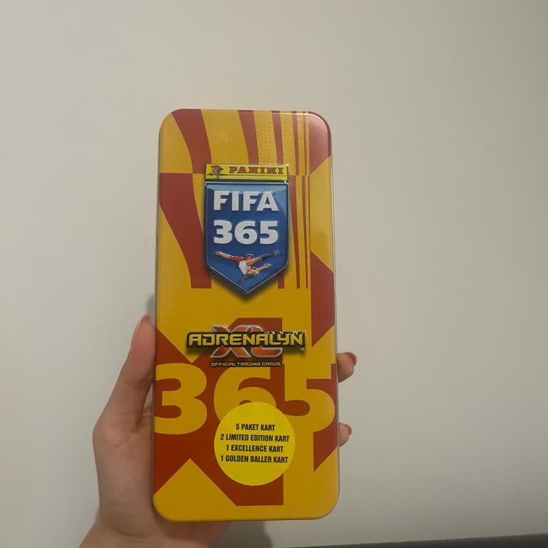 Excellence Kartı Eksik Gelen FIFA 365 Adrenalyn XL Kutusu