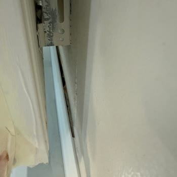 Çamsan Yetkili Bayisinde Parke Ve Süpürgelik İşinde Eksik Ve Hatalı İşçilik