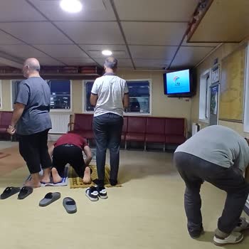 İDO Vapurları İçin Mescit Eksikliği Yolcuların Mahremiyetini Zedeliyor