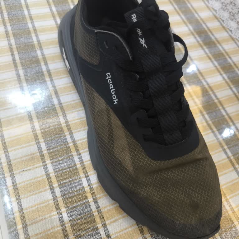 Renk Değişen Reebok Ayakkabısının İnceleme Sonucu Duyurulmadı