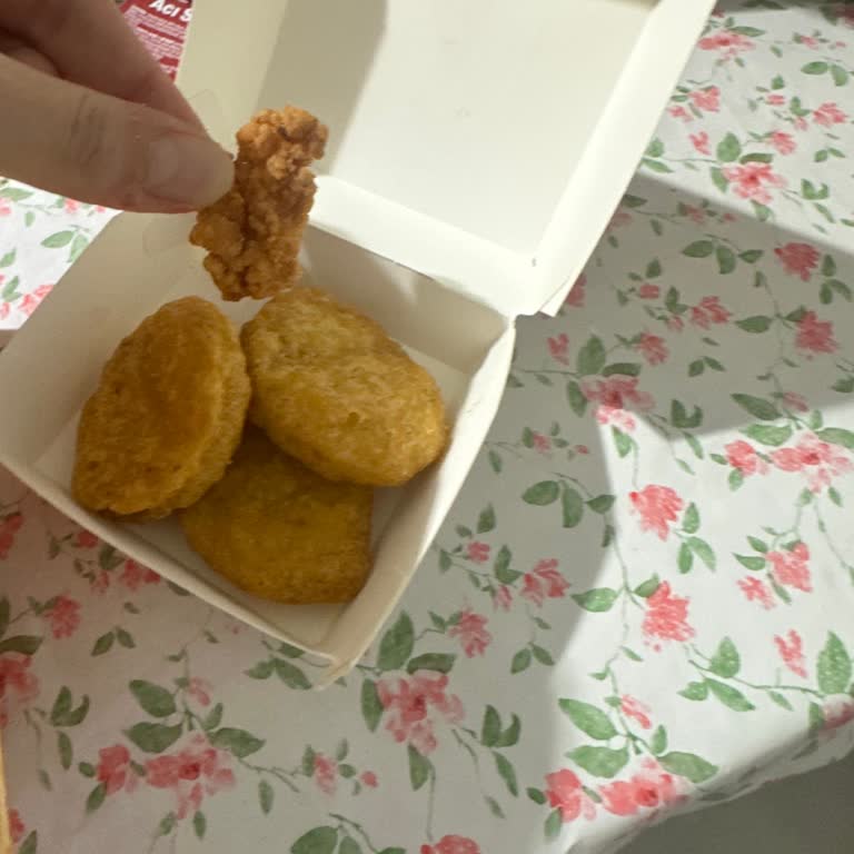 Eksik Nugget Ve Değiştirilmiş Hamburger İçeriği: McDonalds Batıkent Şubesinde Yanıltıcı Servis