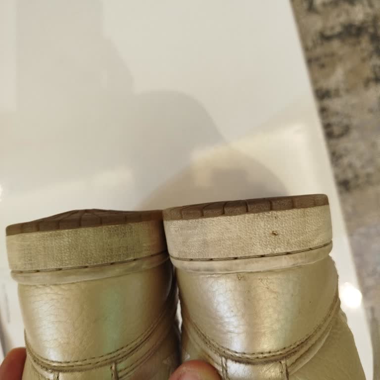 Nike Jordan Air 1 Mid Taban Patlaması ve İade Reddi