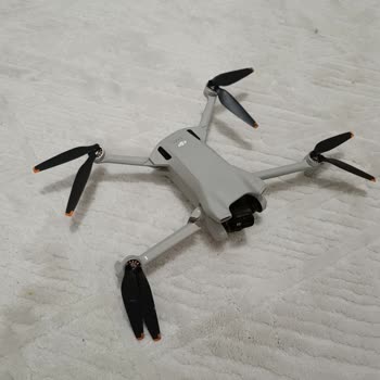 DJI Drone Çarpma Sonrası Pervaneler Durdurulamadığı İçin Üretim Hatası Şikayeti