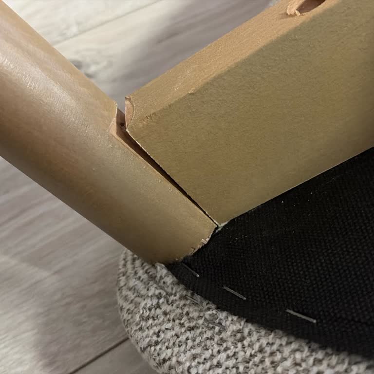Enza Home Sandalye Ayakları Kısa Sürede Ayrıldı Güvenlik Riski Ve Destek Yok