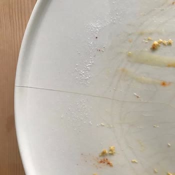 Kütahya Porselen Chef Taste Serisindeki Tabakların Çatlaması