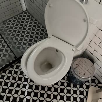Sapanca Modern Bungalov Konaklama Sürecimizi Oldukça Konforsuz Geçti