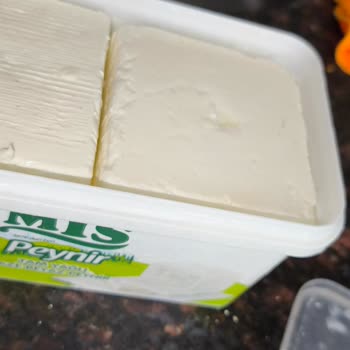 Mis Markanın Tam Yağlı 500 Gr Peynirinde Kıl Görülmesi Hijyen İhlali