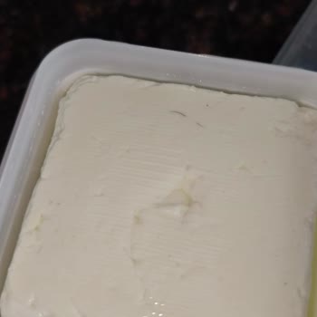 Mis Markanın Tam Yağlı 500 Gr Peynirinde Kıl Görülmesi Hijyen İhlali