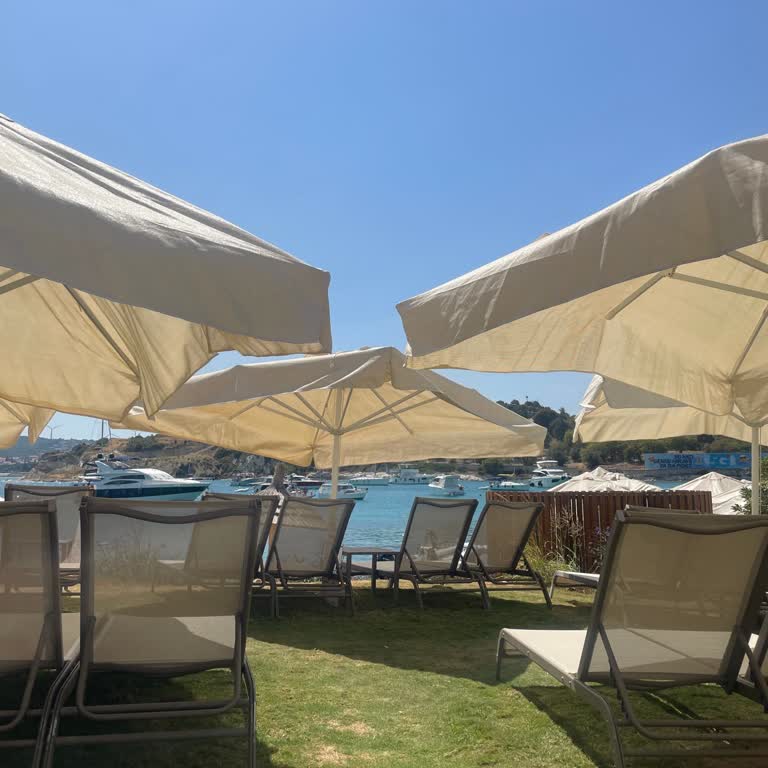 White Beach Ayayorgi Personelin Tavrı Son Derece Kaba