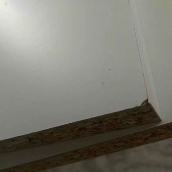 Hasarlı Raflar, Tedarik Süreci İptal Edildi, Satıcı Sorumluluğu Reddetti