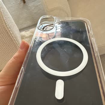 Sert Ve Çizik Yapan Telefon Kılıfı İçin İade Ve Değişim Talebi