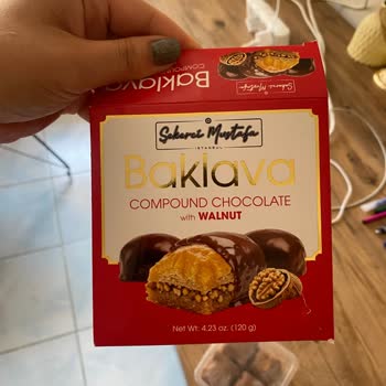 Tarih Geçmemiş Kapalı Baklava Paketi Küflü Çıktı Ve Gıda Güvenliği Endişesi