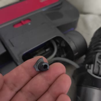 Dyson Cinetic Big Ball Başlık Kırıldı, Garanti Kapsamında Değişim Talebi