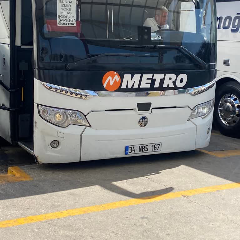 Geciken Otobüste Sigara İçilmesi, Saygısız Muavin Ve Emniyet Kemer Sorunu