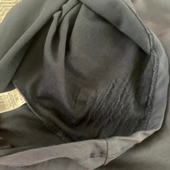 Dagi Siyah Tişörtte Tek Kullanımda Yoğun Tüylenme Ve Ücret İadesi Talebi