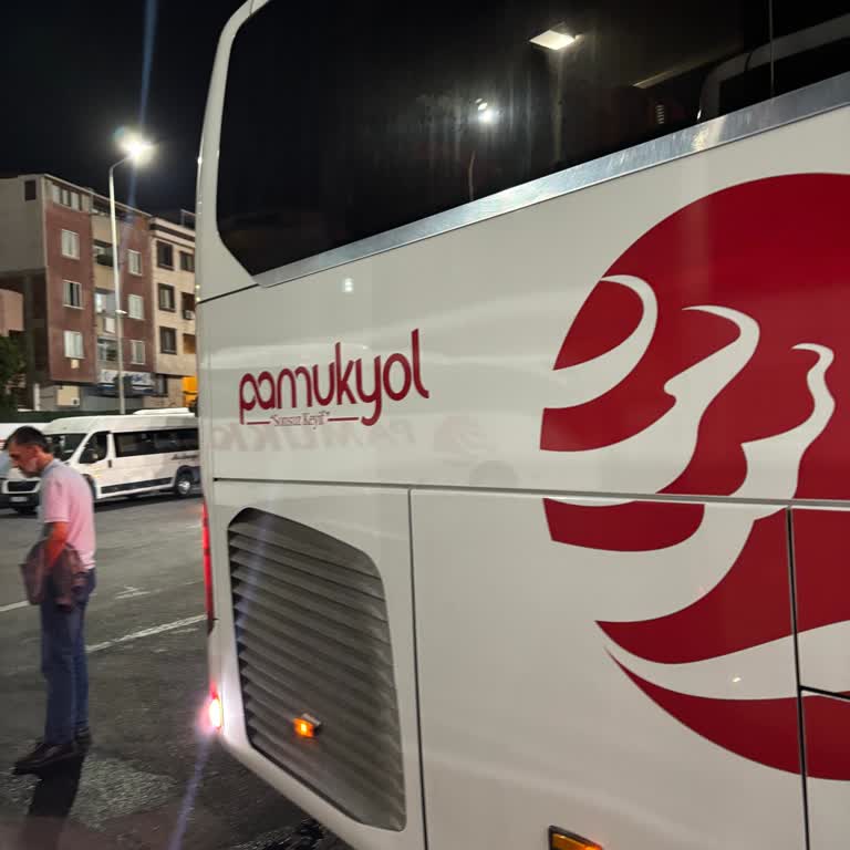 Jumbo Ücretine Karşı Standart Otobüs, Kirli Araç Ve Kaba Müşteri Hizmeti