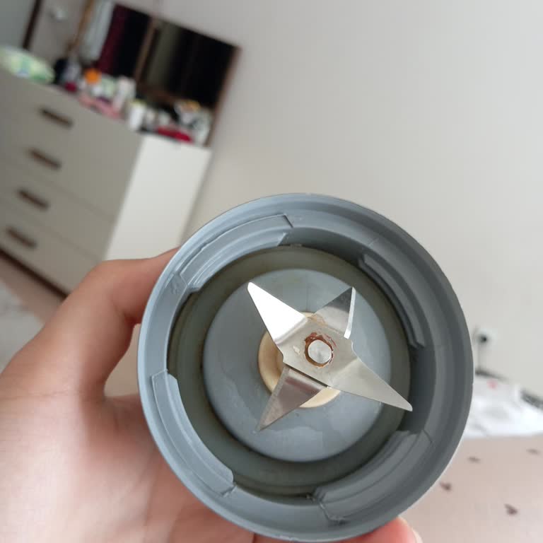 Gıdayla Temas Eden Parçalarında Paslanan Blender İçin Garantili Değişim Talebi