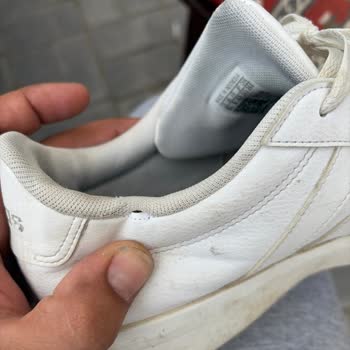 Adidas Ayakkabıda Açılma Ve Yırtılma Garanti Sürecinde Reddedildi