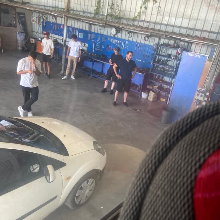 Metro Turizm Otobüsünde 1,5 Saatlik Gecikme Ve Arıza, Yardım Yok