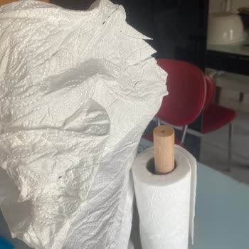 Papia Kağıt Havlu Üretim Hatası Nedeniyle Rulolar Kopuk Ve Topaklı