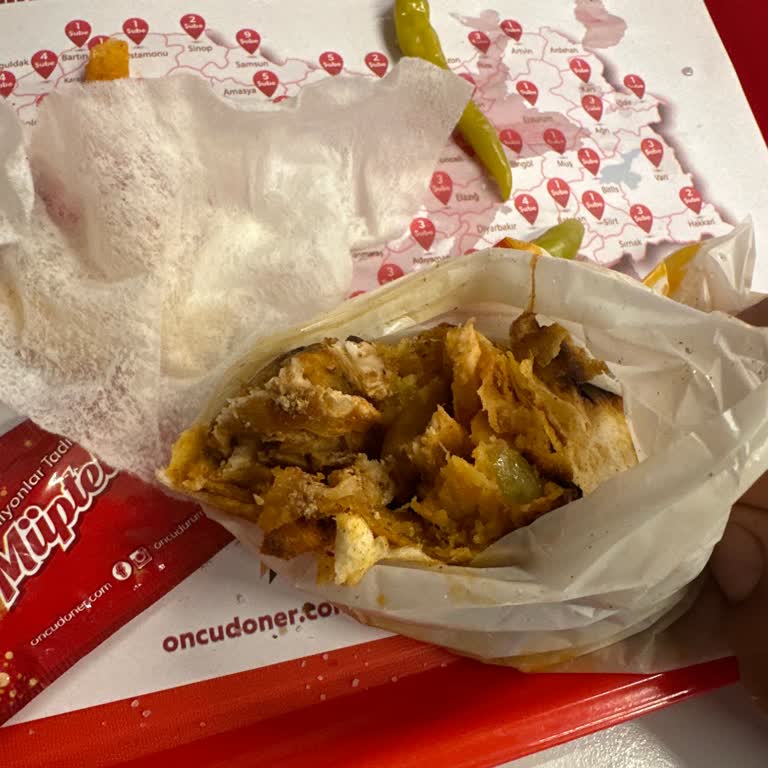 Patates Dürümde Et Yok Ve 250 TL Ücret Şikayeti