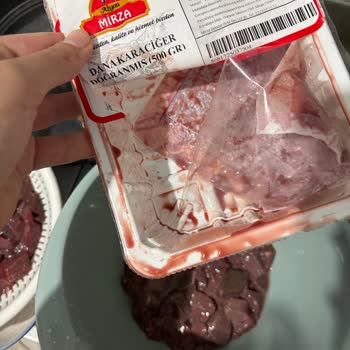 Carrefour Beylikdüzü Şubesinde Bozuk Dana Karaciğeri Sağlık Riski