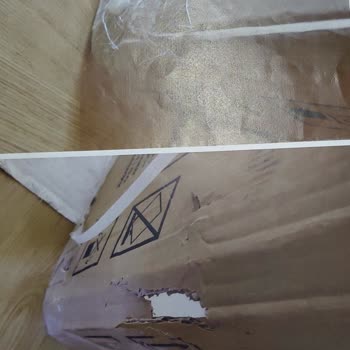 Hasarlı Derin Dondurucu Teslimatı Ve PTT Kargo’nun Sorumluluk Kaçınması