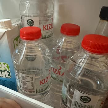Kızılay Pet Şişe Sularında Kötü Koku, Sağlık Riski Ve İade Talebi