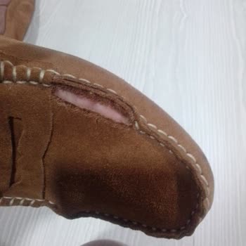 Outlet Mağazasında Alınan Ayakkabının Kısa Sürede Yırtılması Ve Mağazanın Değişim Reddetmesi
