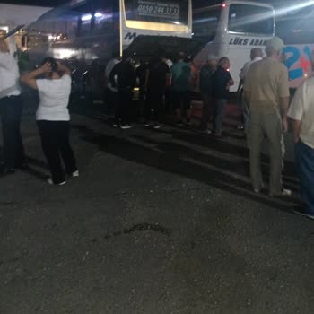 Otobüs Arızası Nedeniyle Üç Saat Bekletilme Ve Bilgilendirme Eksikliği