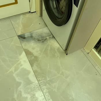 Beko Çamaşır Makinesinin Hatalı Kurulumu Sonucu Su Baskını Ve Ev Zararları