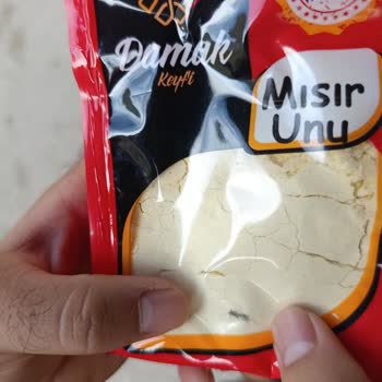 İsra Market'te Mısır Unu İçindeki Böcek, Fiş Olmadan İade Reddedildi