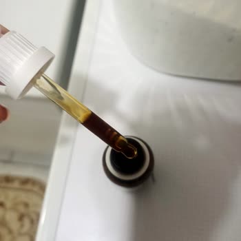 Koyu Kahverengi Ve Kötü Kokulu Serumun İadesi