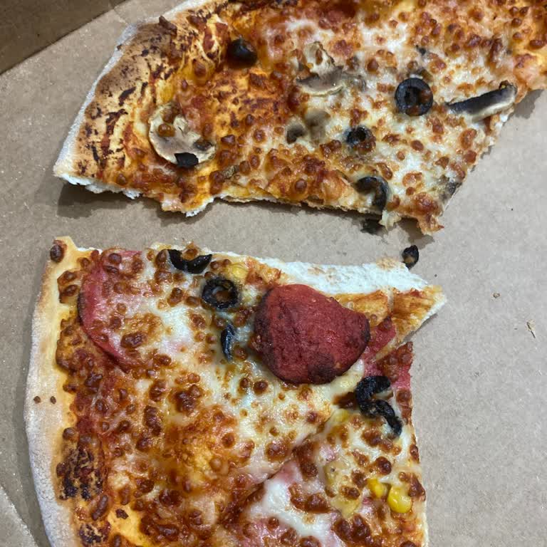 Soğuk Pizza Ve Baharat Eksikliği Nedeniyle İade Talebi
